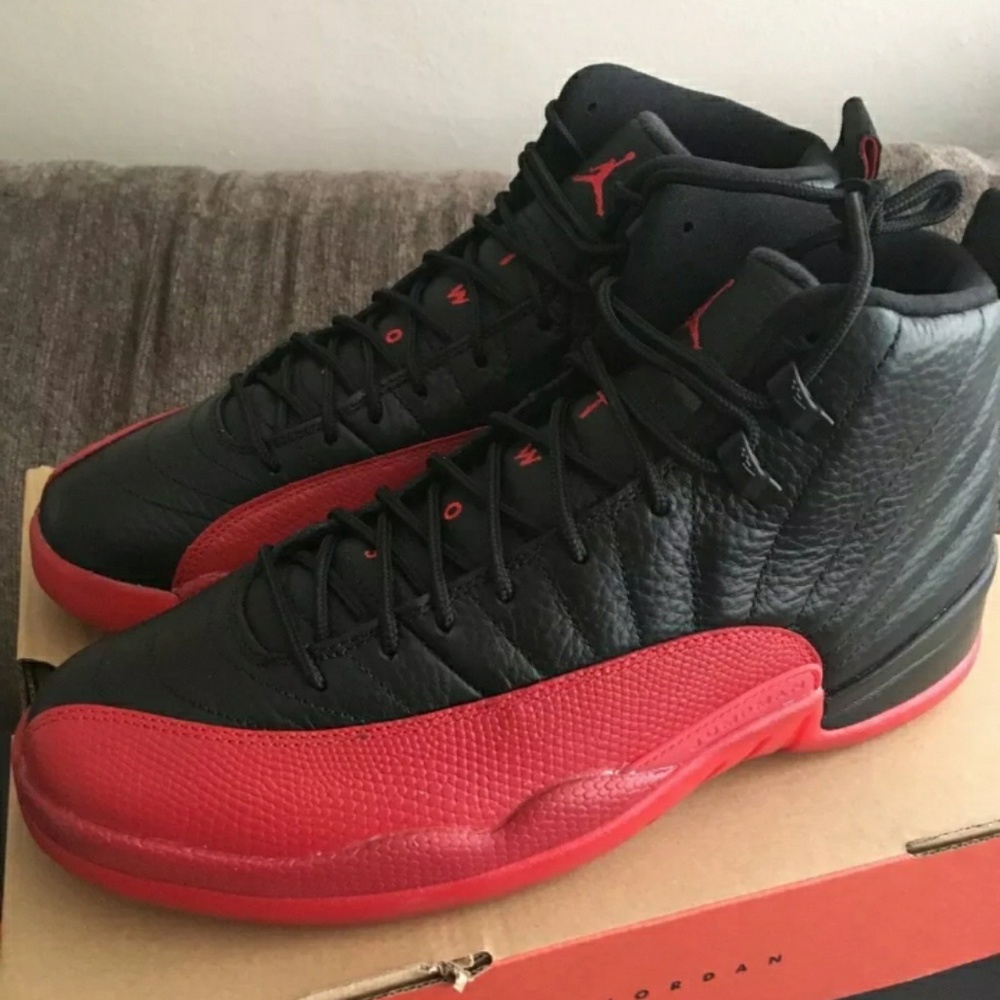 Air Jordan 12 flu game